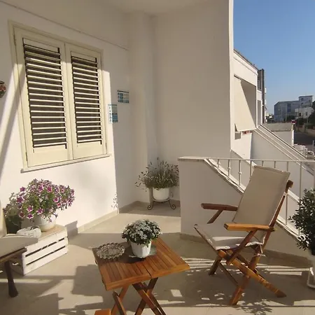 Bed & Breakfast Faro Bianco *