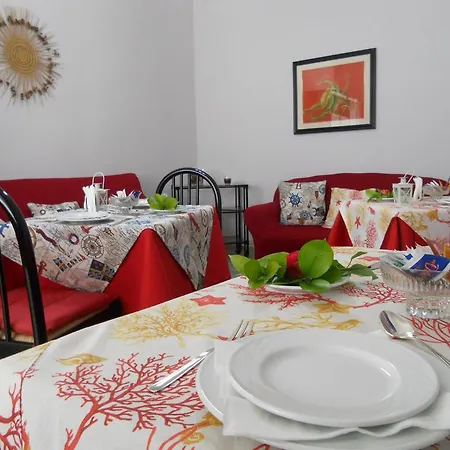 Bed & Breakfast Faro Bianco *