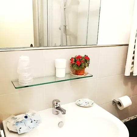 Faro Bianco Bed & Breakfast *