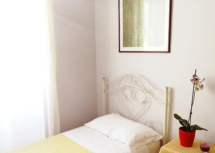 Faro Bianco אוטרנטו