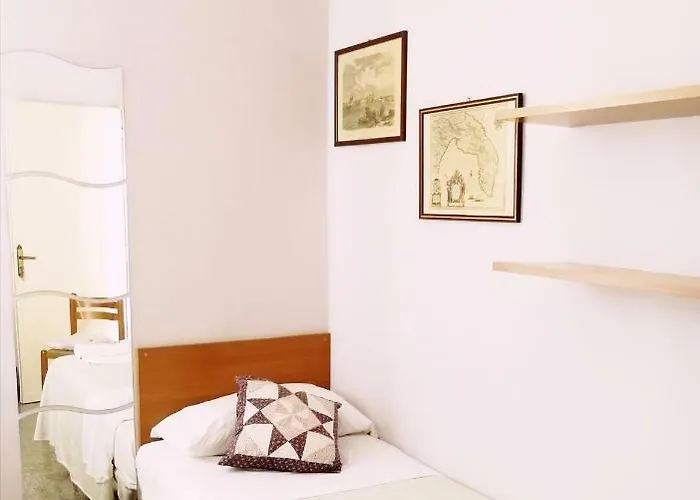 Faro Bianco Alojamento de Acomodação e Pequeno-almoço *